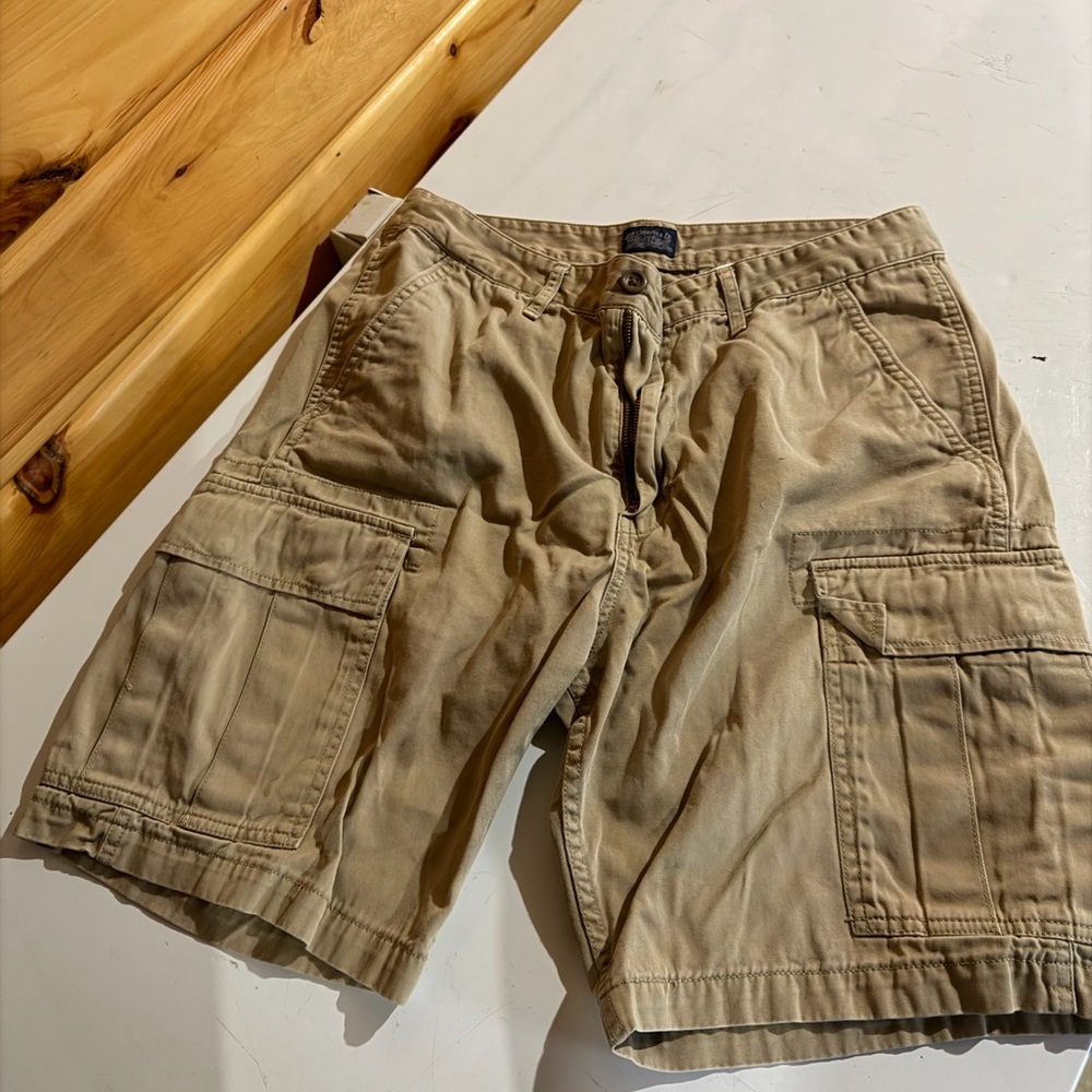 Levi's Khaki Cargo Shorts for Men